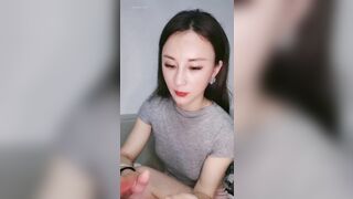 女神推荐！【金小腰】露脸后居然这么漂亮，鸡吧撸肿