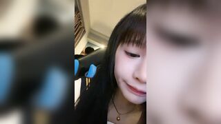 纯欲系天花板美少女！脱掉内裤无毛骚穴！掰开小穴超紧致