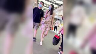 商城跟随抄底漂亮长腿小姐姐 黑骚丁卡屁屁好性感 看到美女旁边有闺蜜男友也要抄