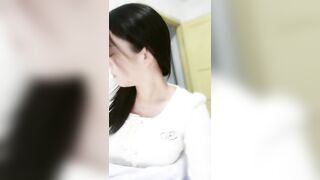 高颜大长腿美女 身材高挑 淫叫不停 在骚浪的道路上彻底放飞自我 尺度越来越大 越来越放开了