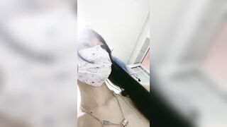 年龄这么小但很耐操~【黎酱不爱吃青菜】放大招假屌猛插！（2）