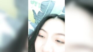 【极品尤物】高颜值苗条身材妹子丑曦自慰秀红色短裙开裆肉丝手指扣逼高潮喷水呻吟很是诱惑喜欢不要错过