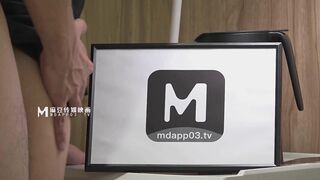 麻豆职场系列 MDWP-0016 盗摄《病房实录》新人女优 周梦琪